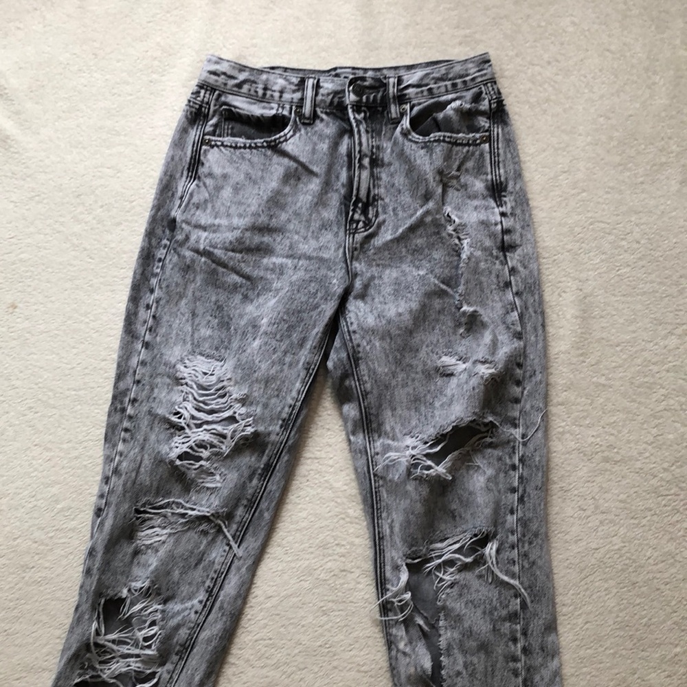 American Eagle Mom Jeans